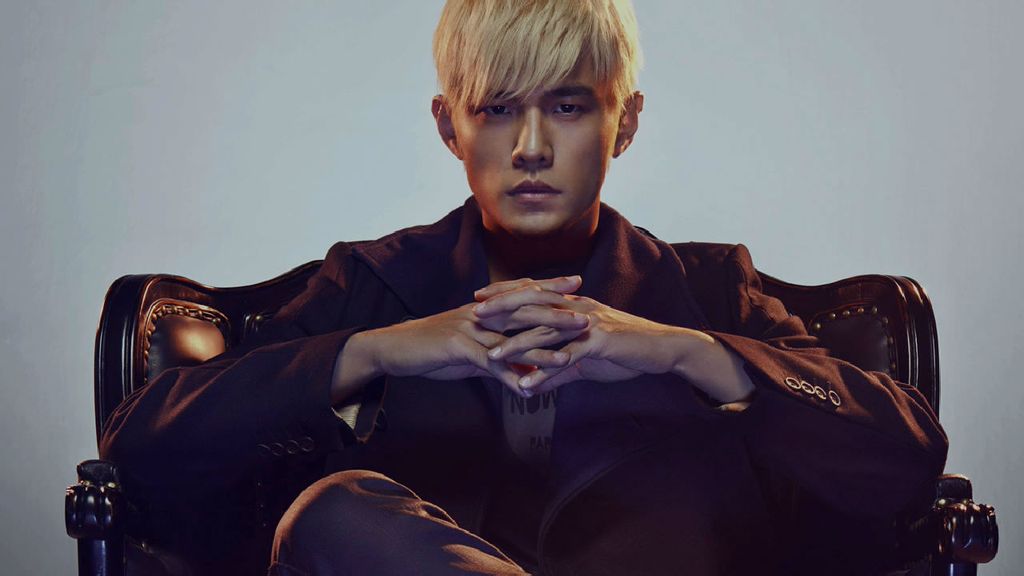  p>周杰伦(jay chou),1979年1月18日出生于台湾省新北市,祖籍福建省