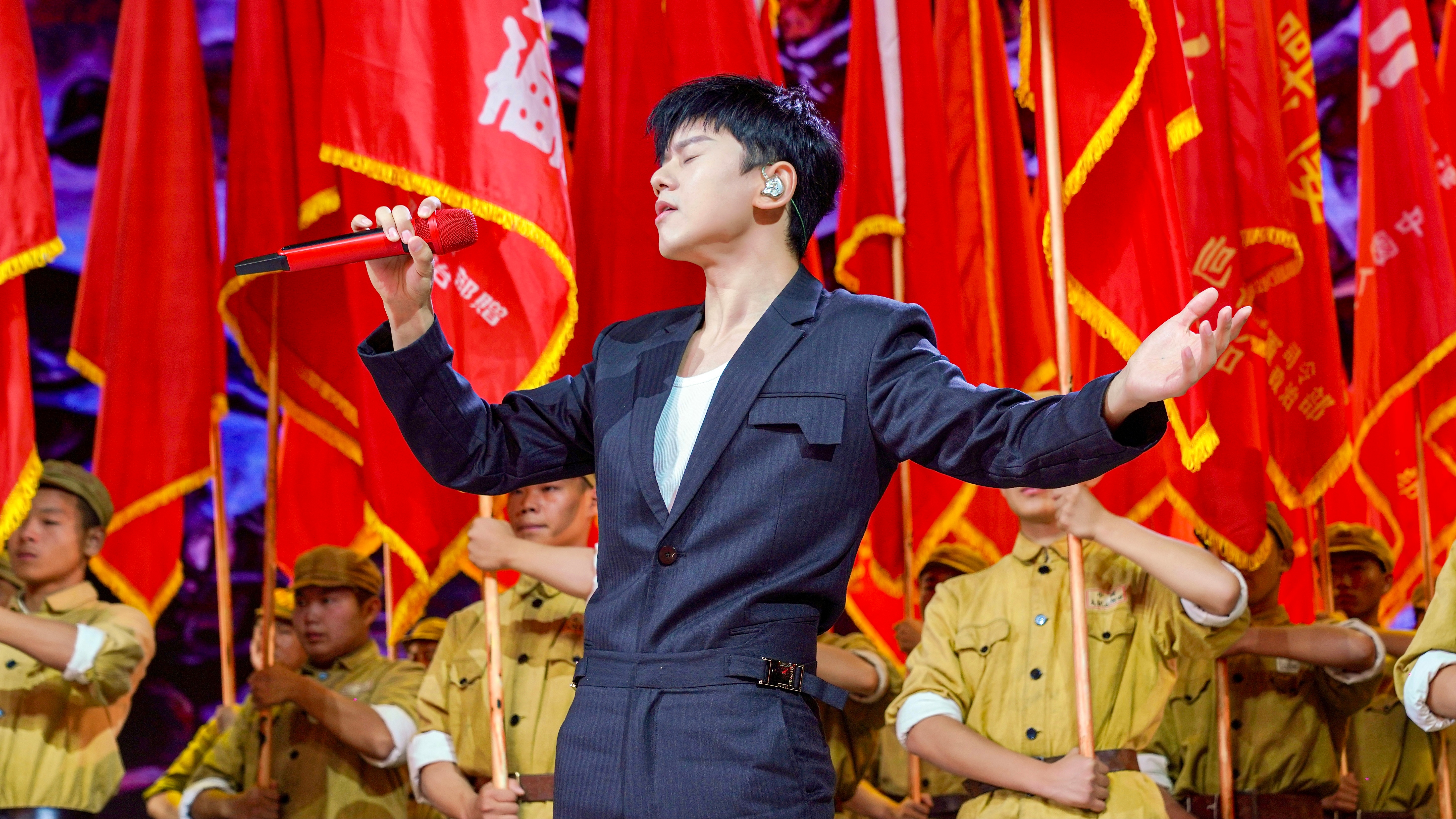  p>张杰(jason zhang),1982年12月20日出生于四川省成都市,中国流行男