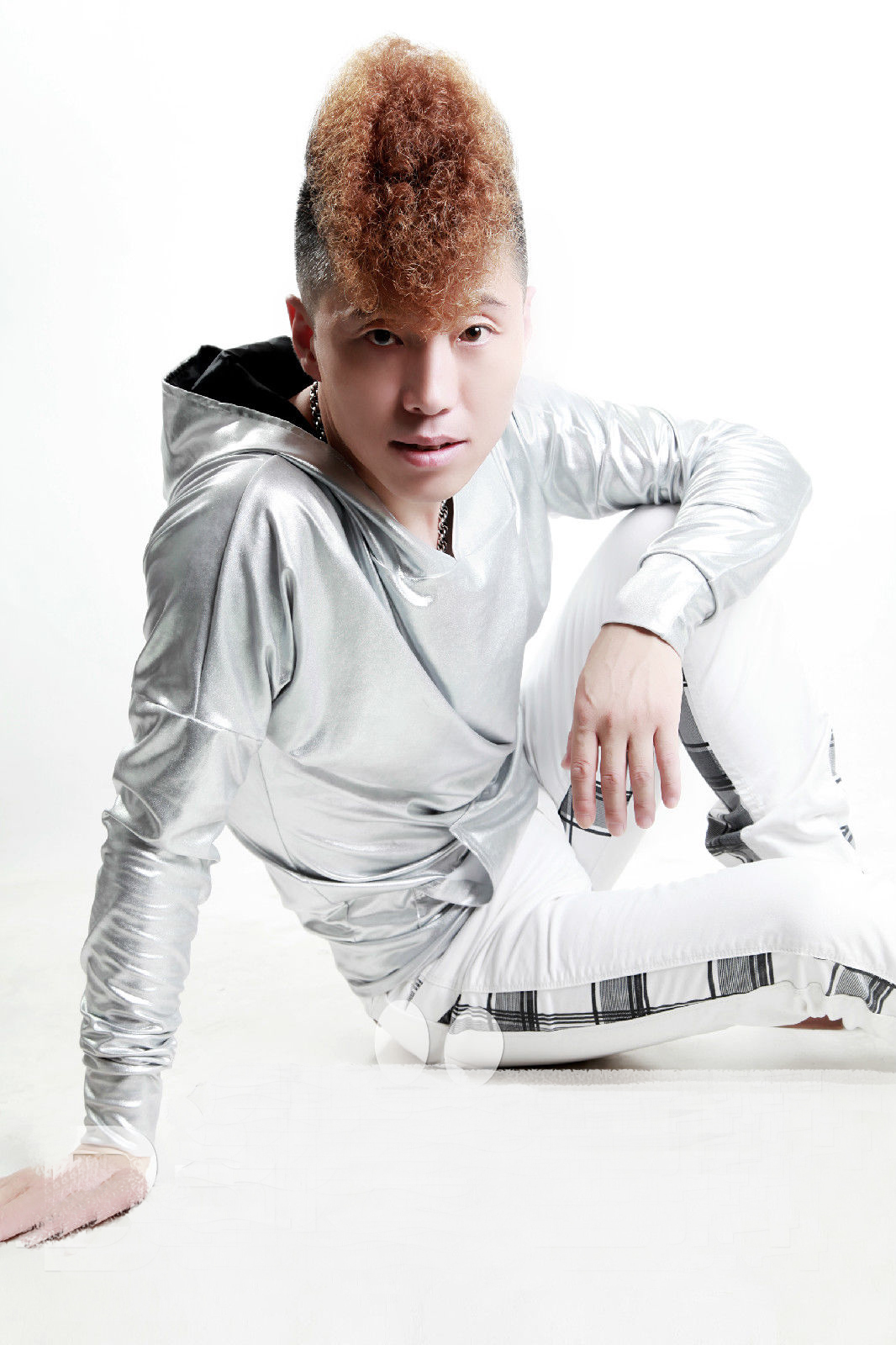  p>《我陪你》是歌手 a target="_blank" href="/item/陈玉建/59528"