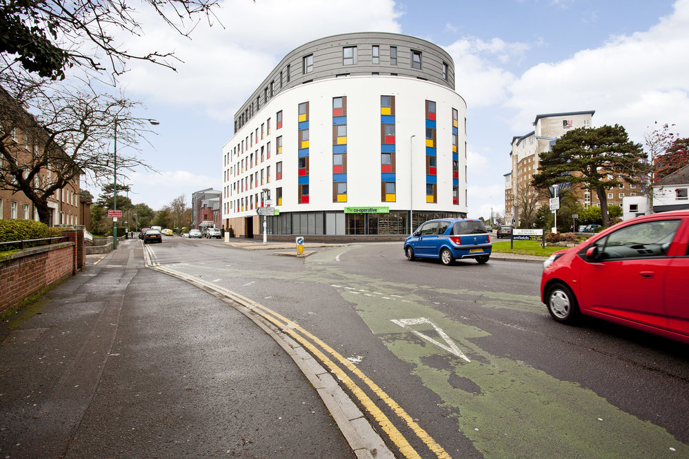  p data-id="gnvj4on2my"> b>伯恩茅斯大学 /b> b>(bournemouth