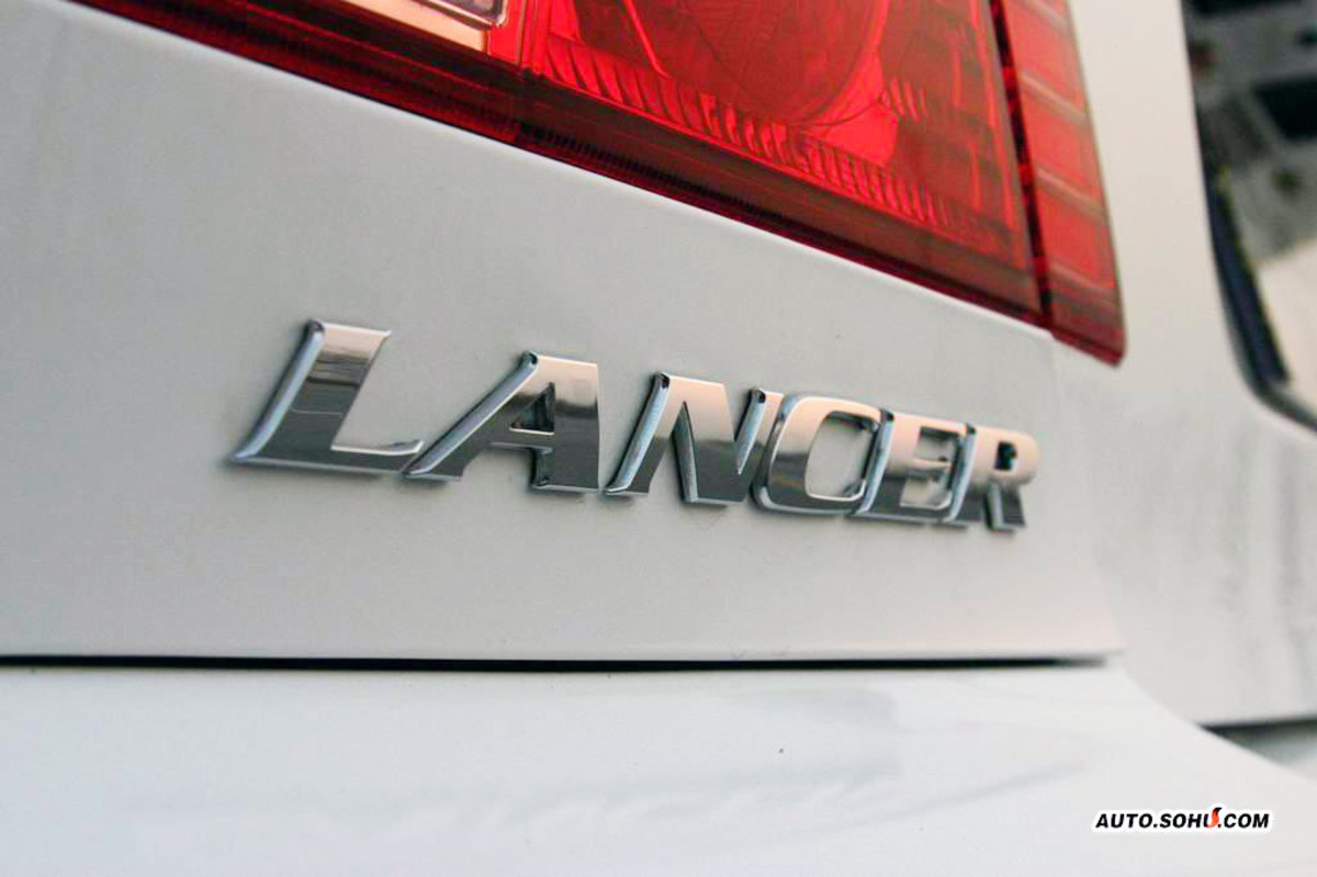  p>三菱蓝瑟是东南汽车推出的三菱车标轿车,属国产车,市场定位在 a