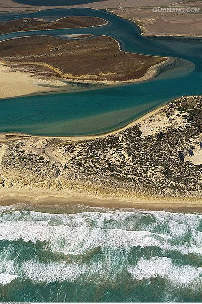 " data-lemmaid="146759">澳大利亚 /a>最长,也是最大的一条河流,发源