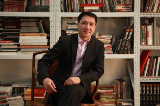 《画坛伯乐》是2011年6月上海政通文学出版社出版的图书,作者是吕立新