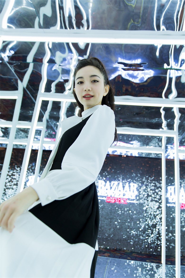  p>张天(tien chong),1994年9月25日出生于香港,中国香港流行乐女歌手