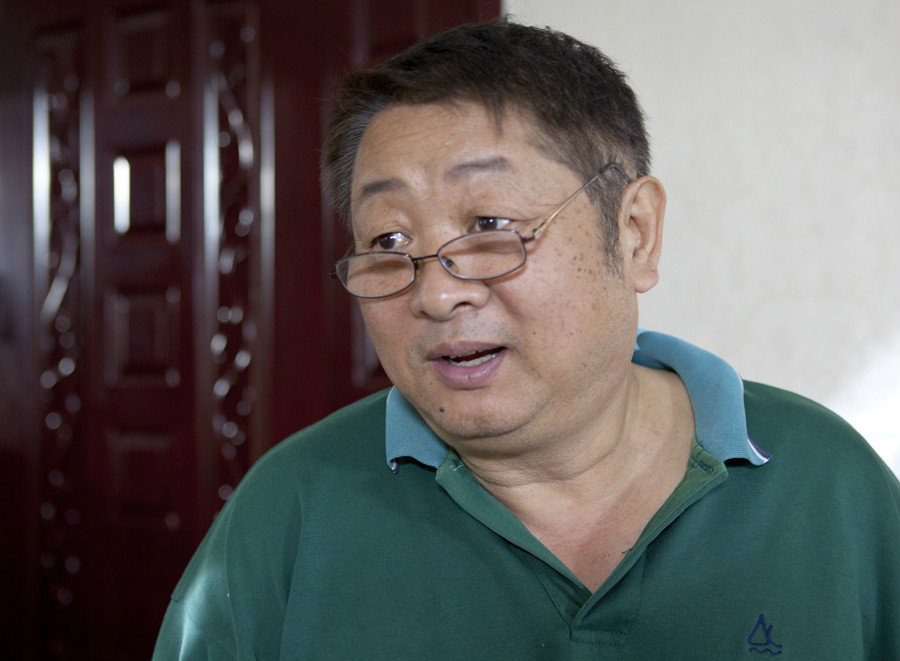 是海南润扬文化传媒有限公司2010年拍摄的家庭伦理喜剧,由冯兴华执导