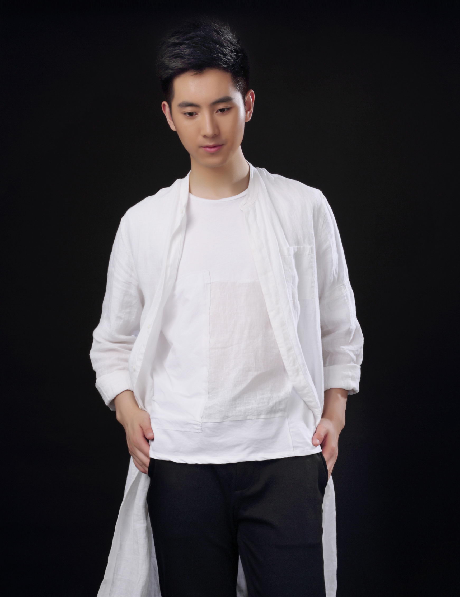 汪舟格,浙江诸暨人, a target="_blank" href="/item/浙江越剧团