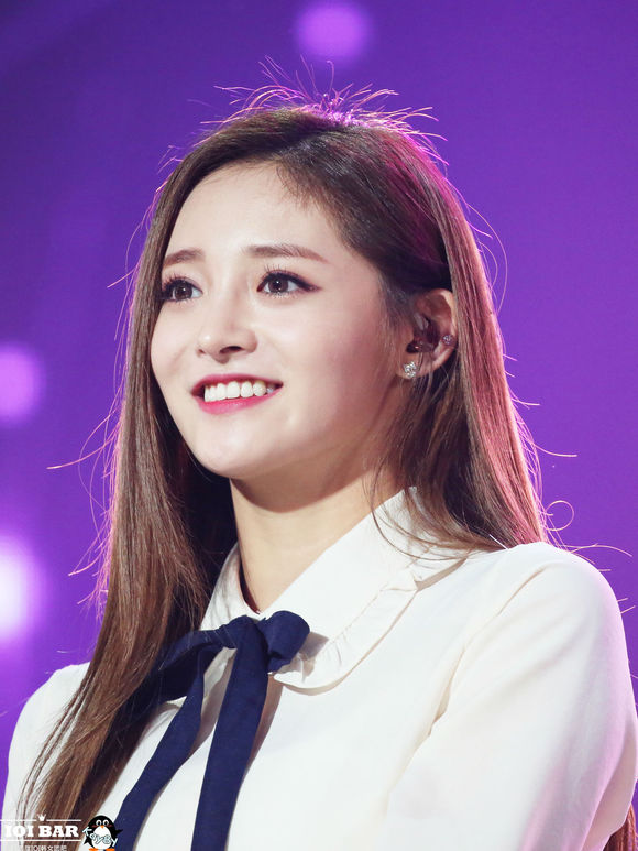 的女子演唱组合,由 a target="_blank" href="/item/林娜荣/19613155"