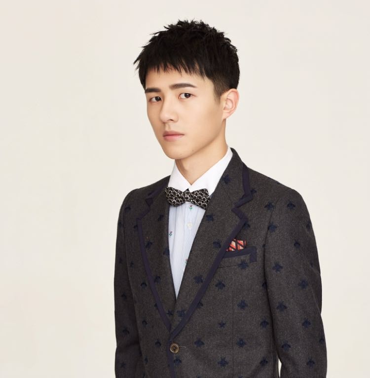  p>刘昊然,1997年10月10日出生于河南省平顶山市,中国内地男演员,毕业