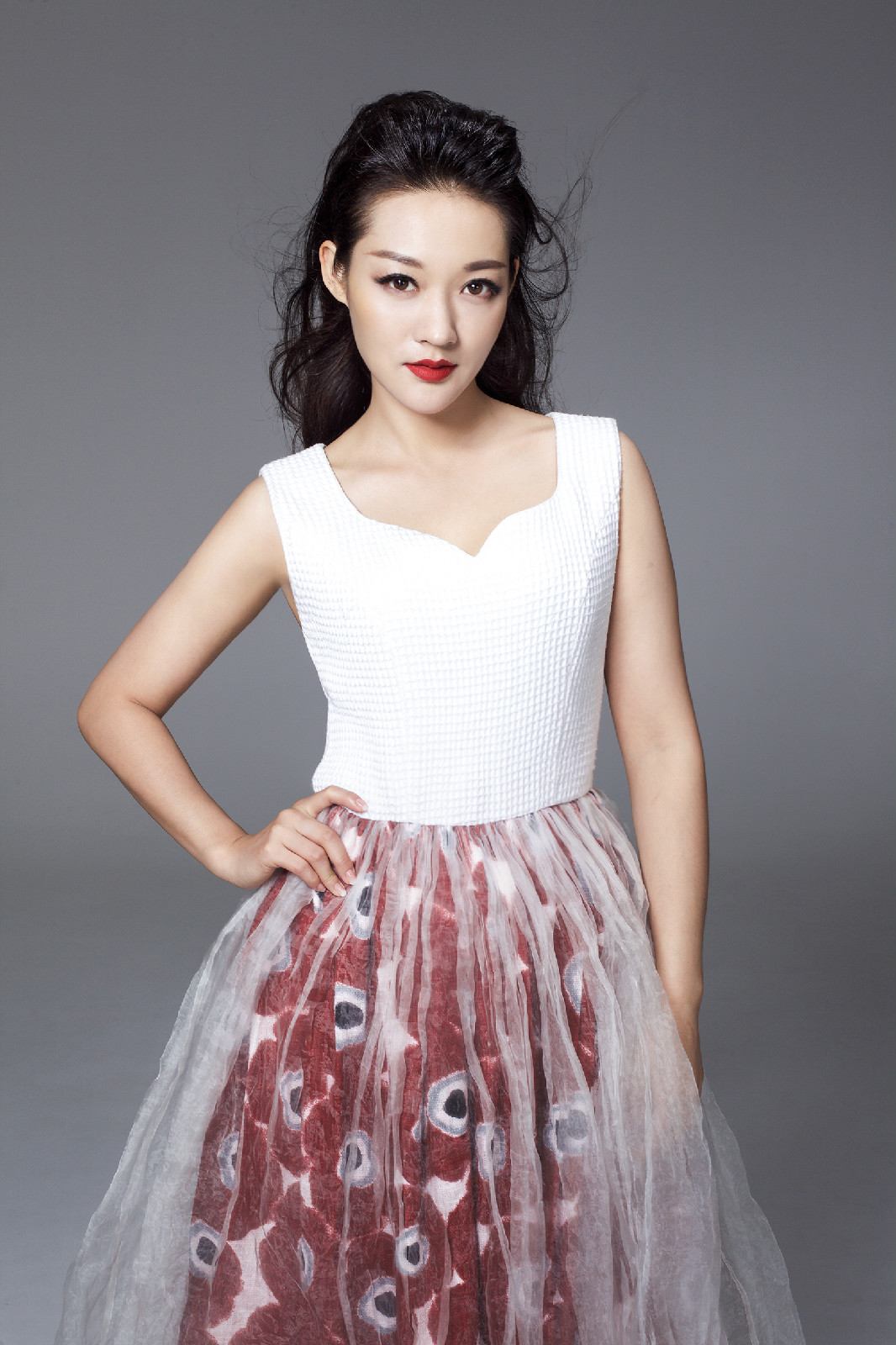 vx14w7j">郝婷婷,出生于陕西西安,毕业于北京电影学院,中国内地女演员