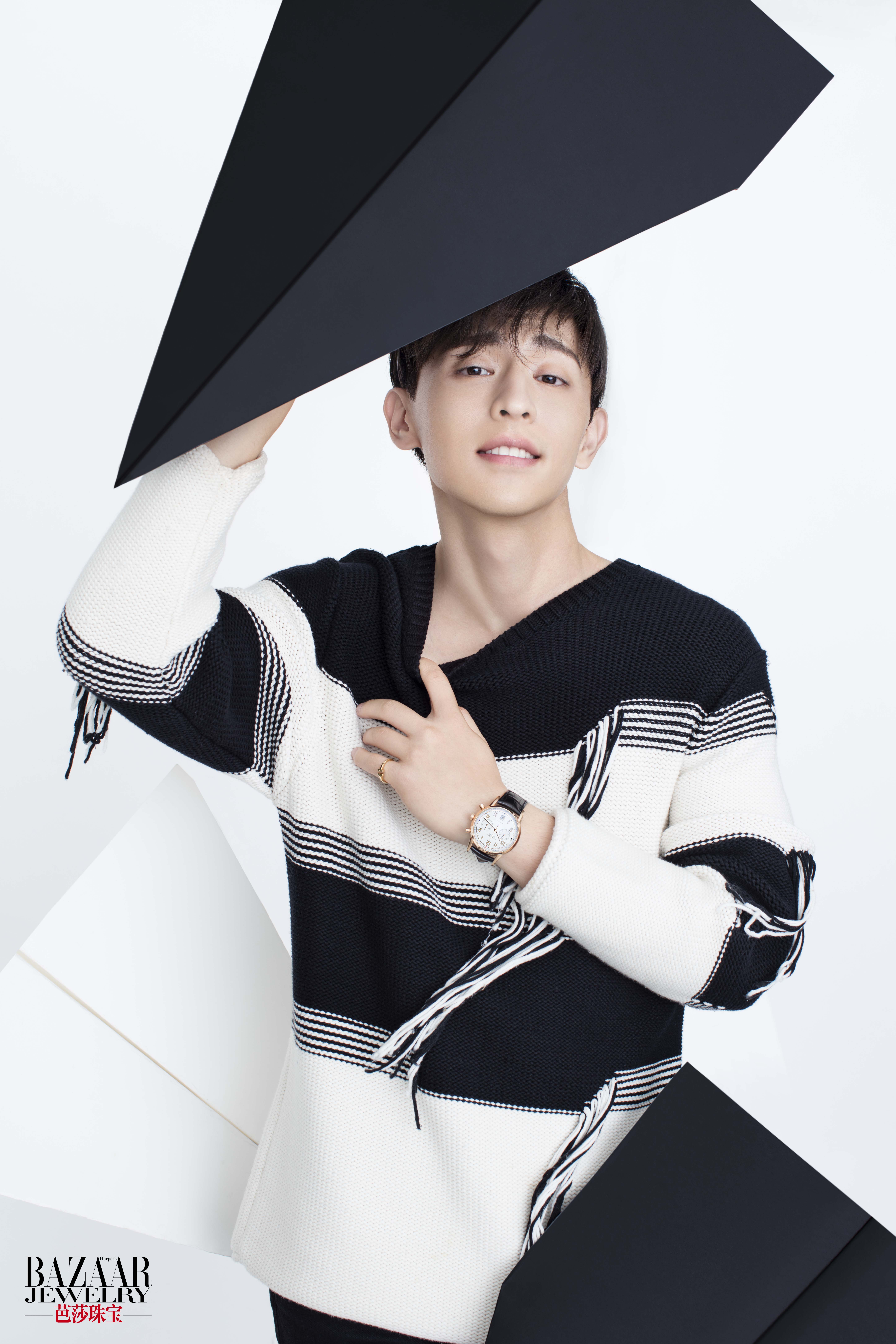  p>邓伦,1992年10月21日出生于 a target="_blank" href="/item/河北