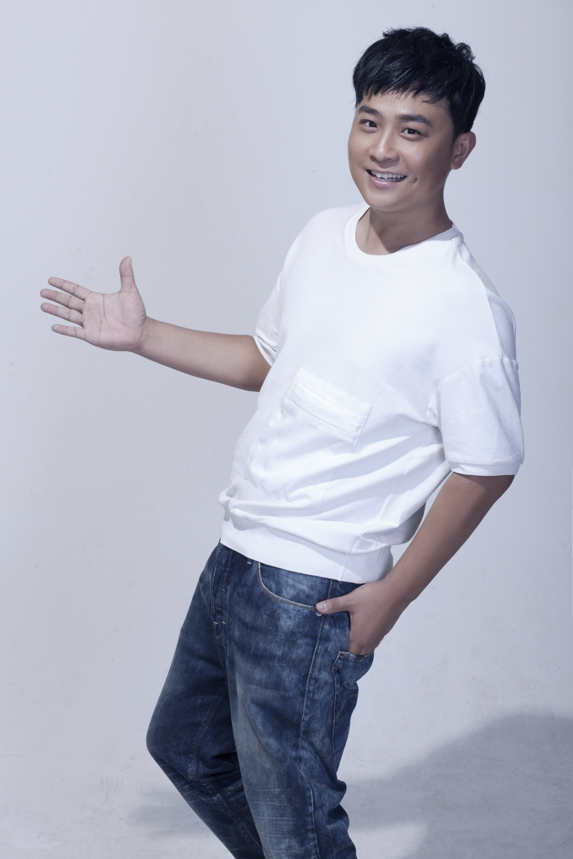  p>贺一航,4月14日出生于河北省 a target="_blank" href="/item/邯郸