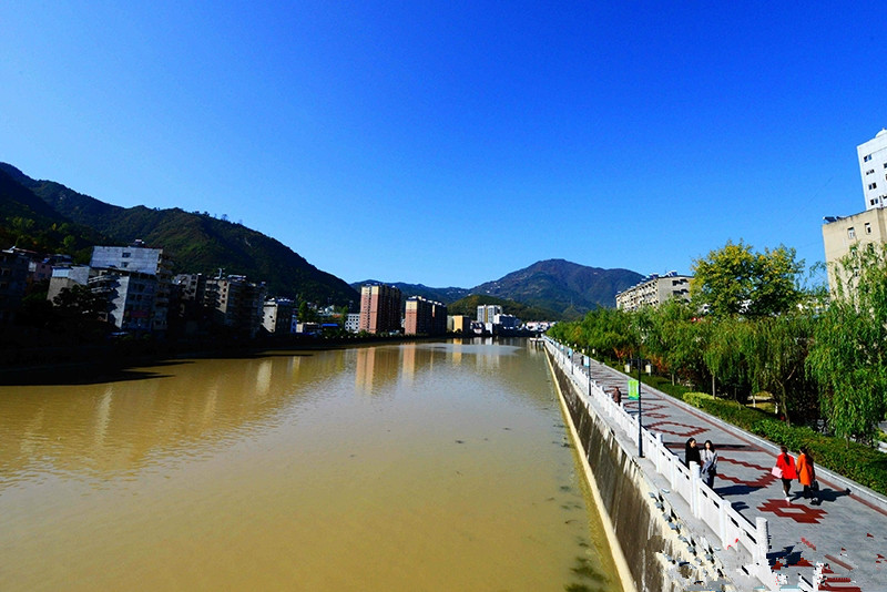 襄阳市保康县天气马上知