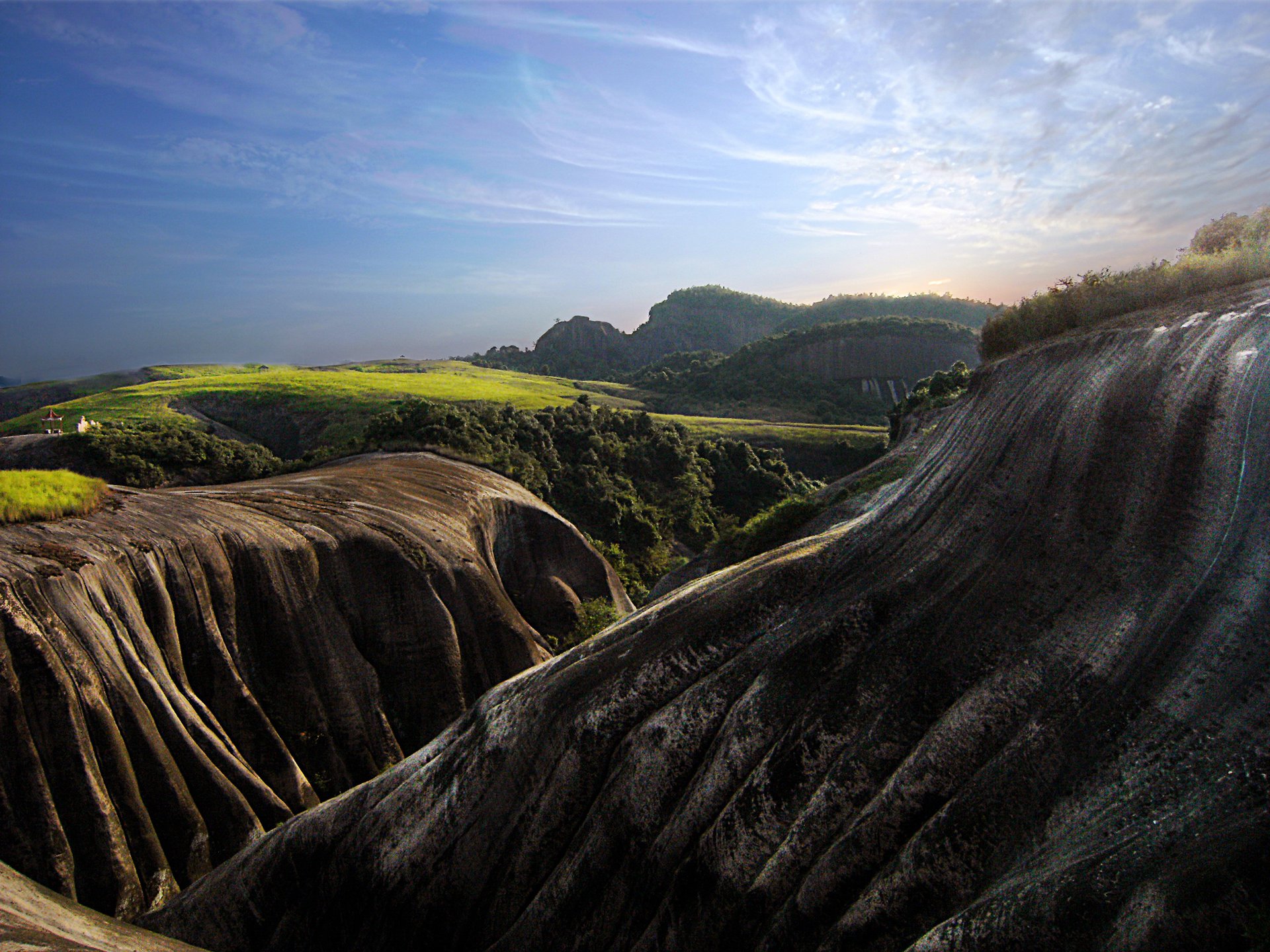 区 /a>东部,西与 a target="_blank" href="/item/许家洞镇/2584463