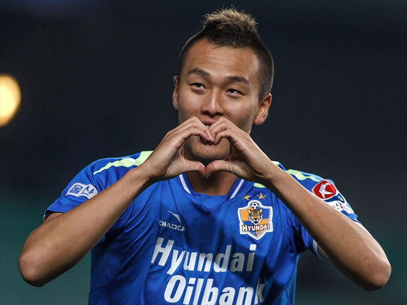  p>金信煜(kim shin-wook),1988年4月14日出生于韩国 a target="