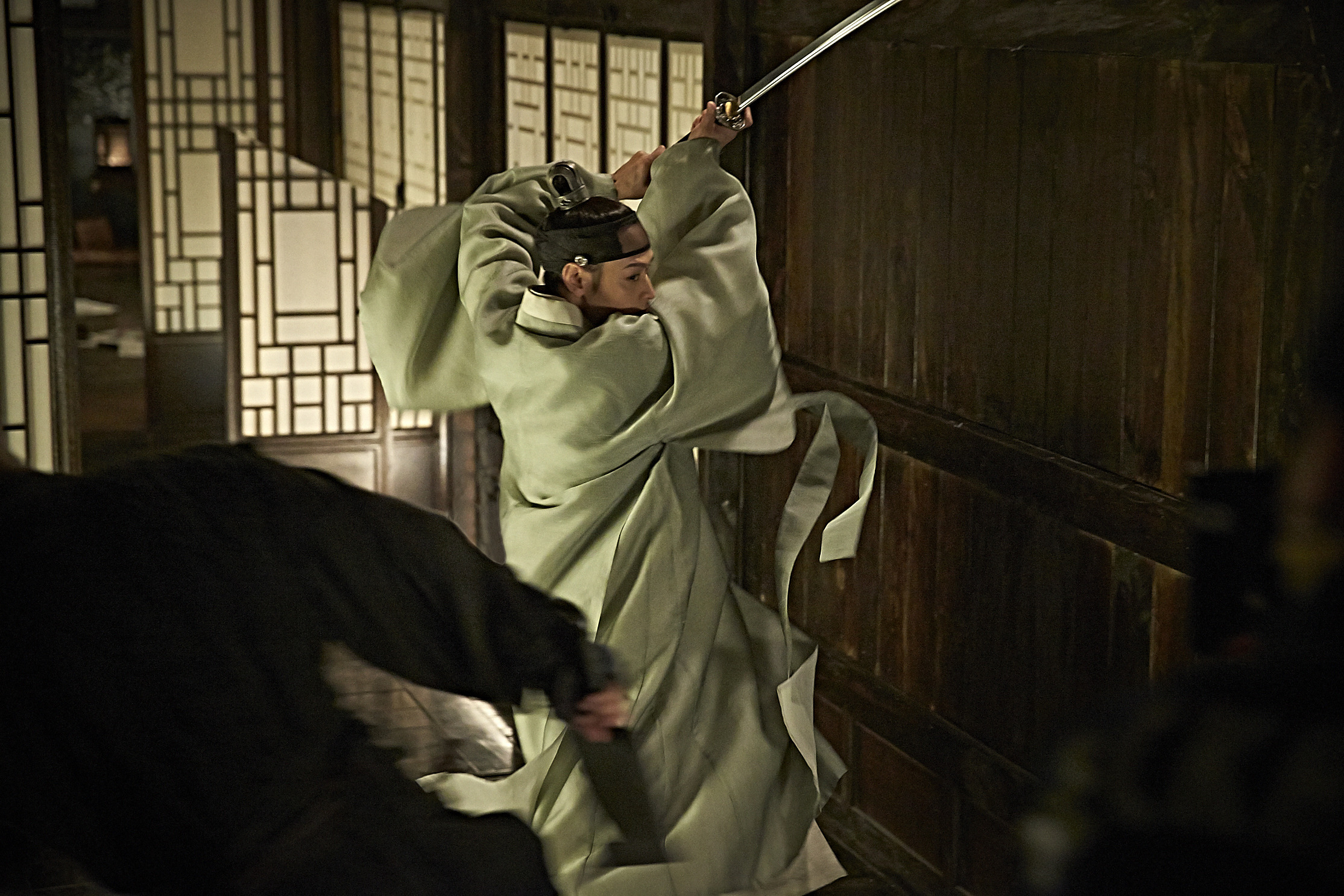  p>姜栋元(kang dong won),1981年1月18日出生于韩国釜山市,韩国男