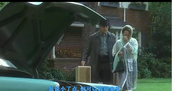 逍遥法外,汉语成语,拼音:xiāo yáo fǎ wài,意思是指犯法的人没有