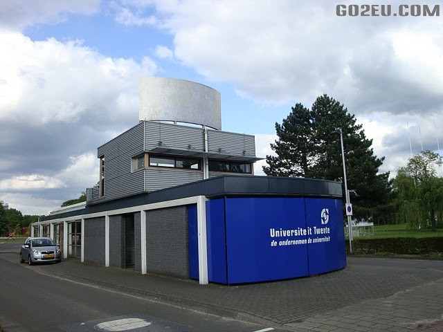  p>特文特大学(英文:university of twente;荷兰语:universiteit