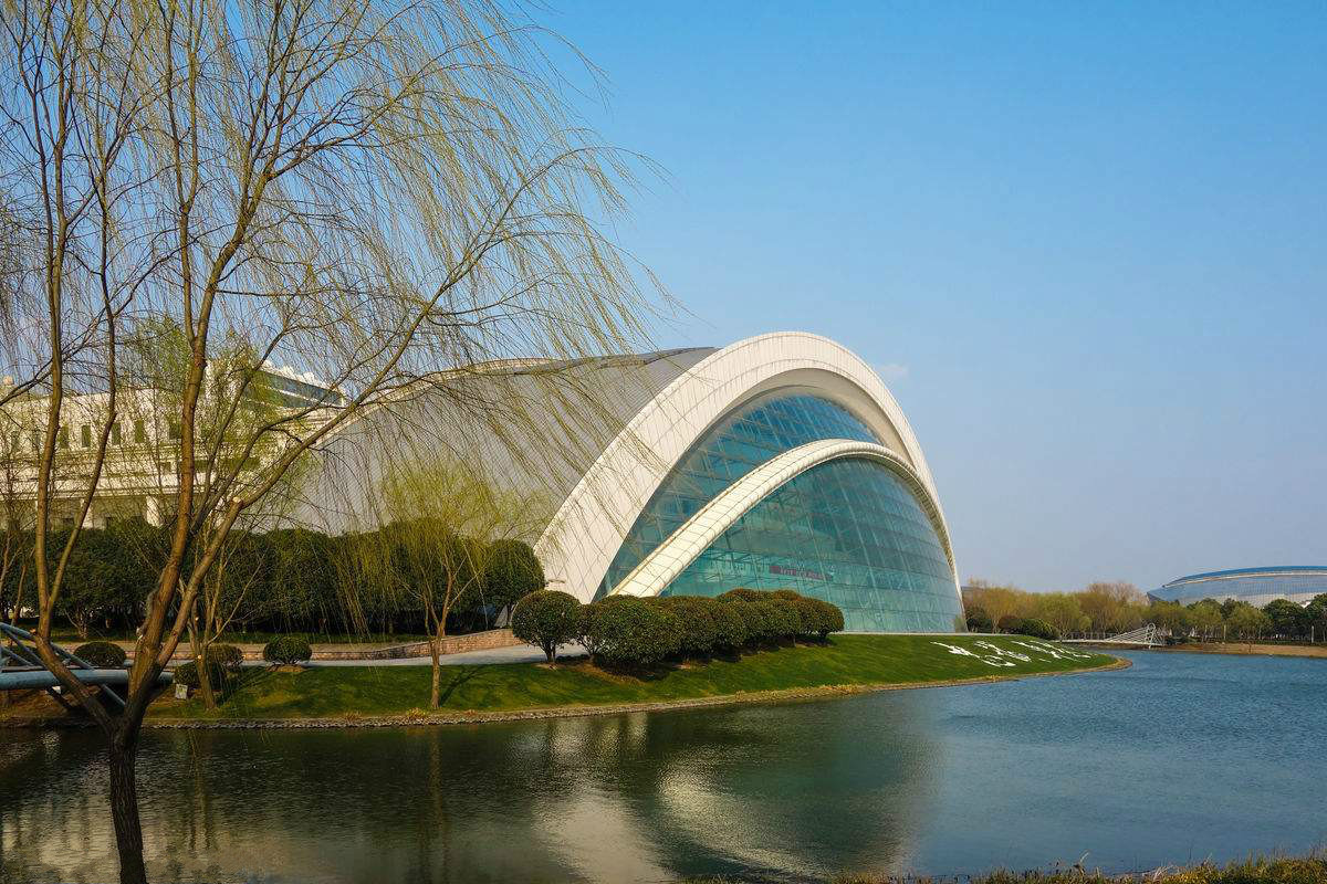  p>上海视觉艺术学院( i>shanghai institute of visual arts /i>)