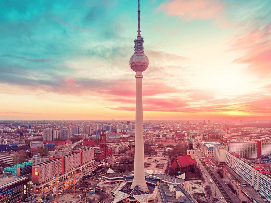  p>柏林电视塔(berlin tv tower)位于 a href="#" data-lemmaid="