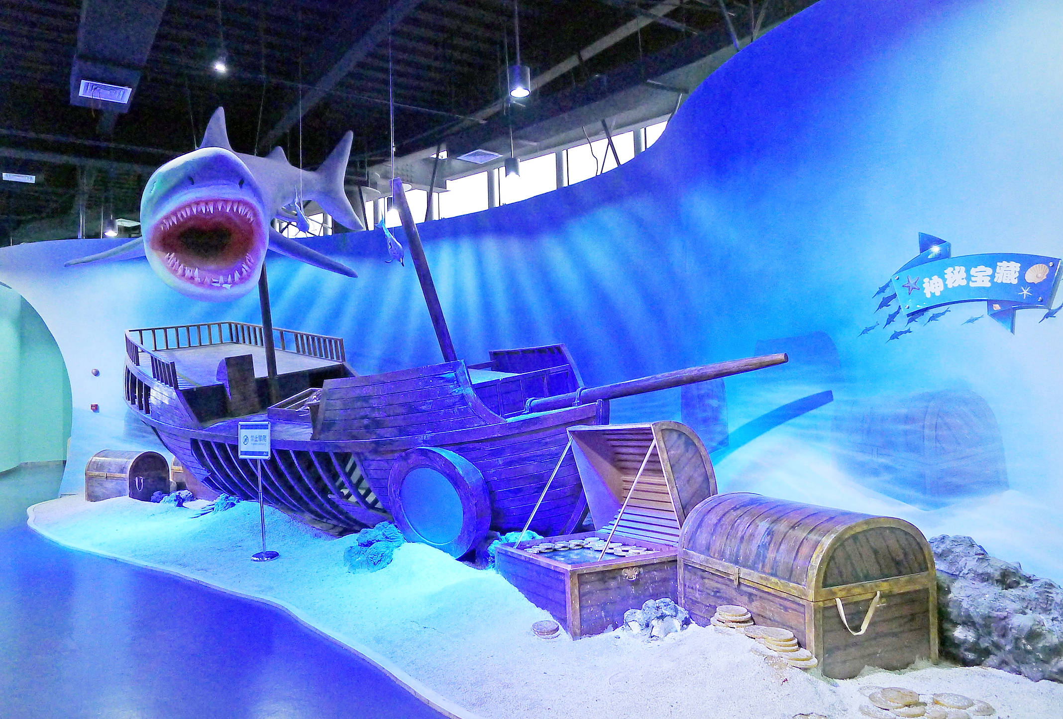  p>大丰海洋科技馆位于黄海之滨的大丰市,占地面积1.