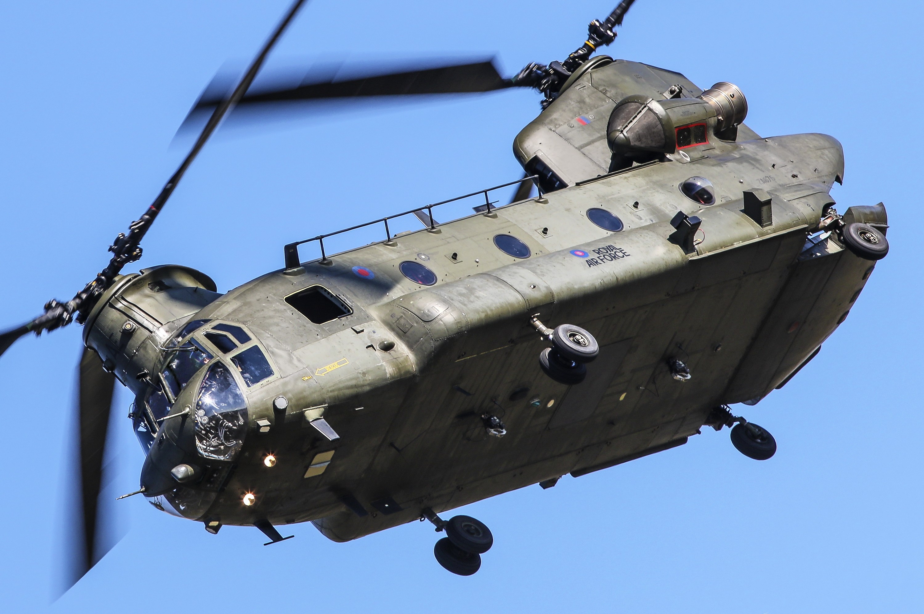 ch-47d"支奴干"重型运输直升机