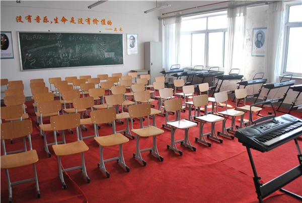 法库县高级中学