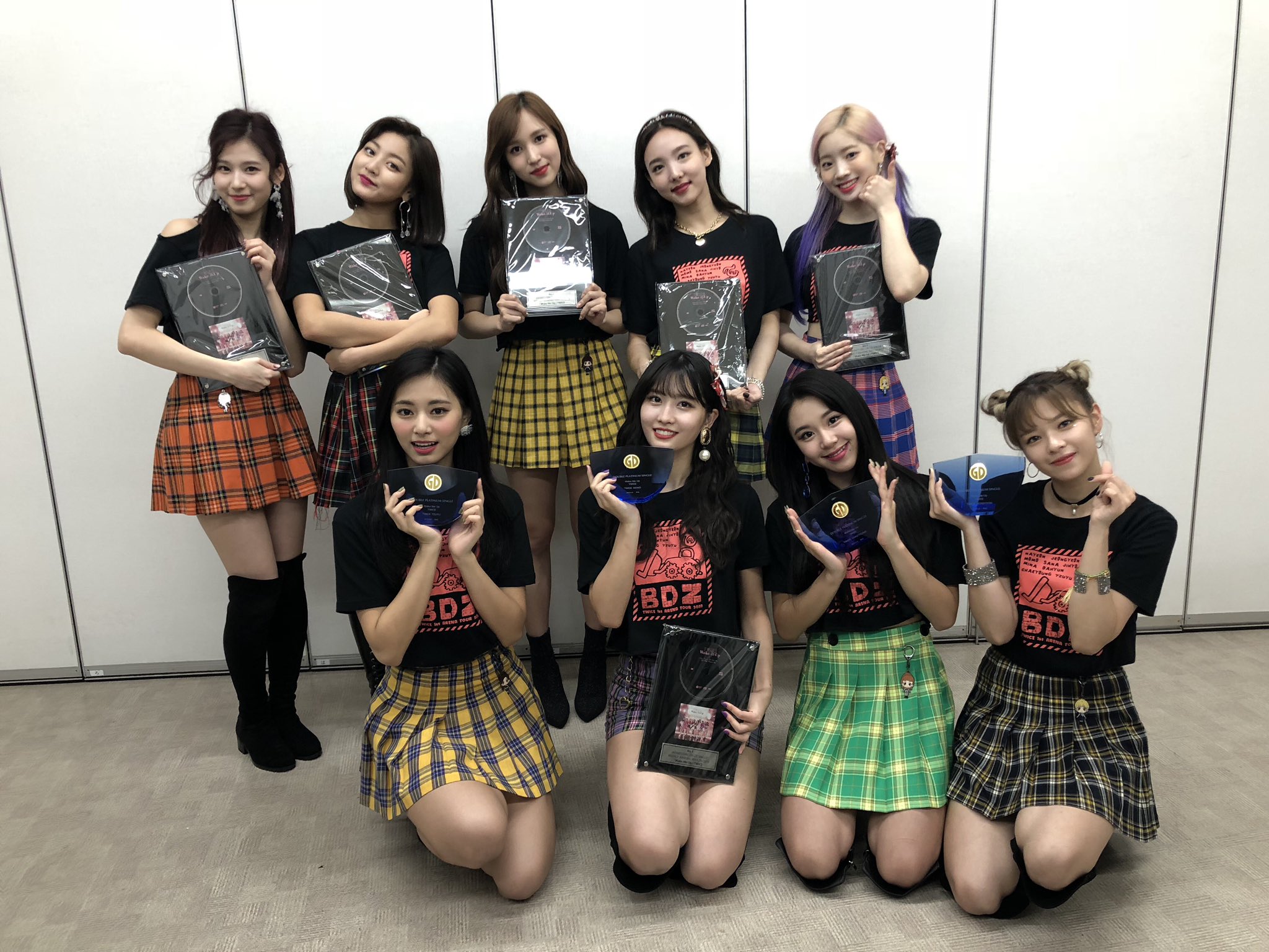  p>twice是jyp entertainment于2015年10月20日推出的女子演唱团体,由