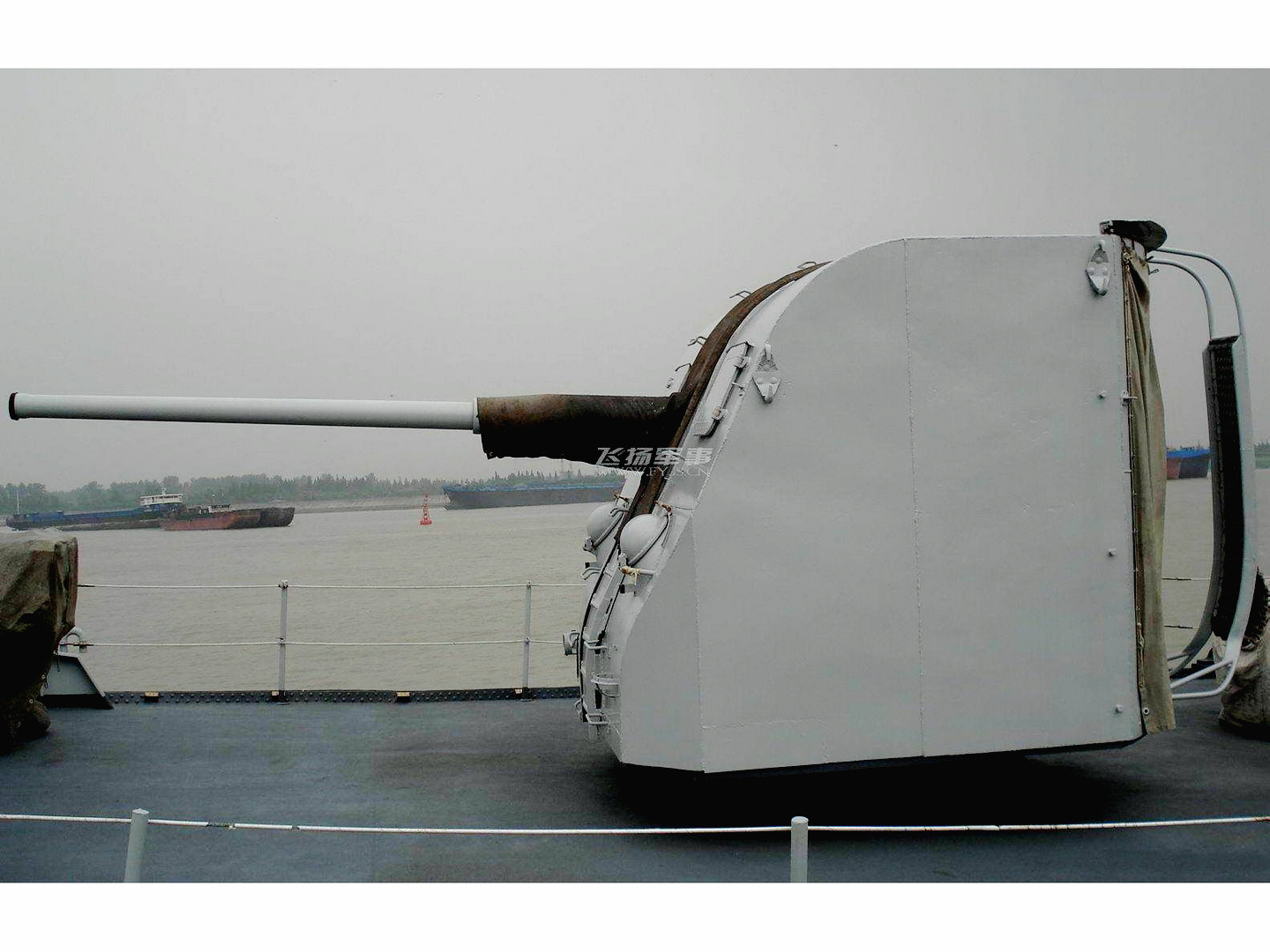 61式100毫米单管舰炮