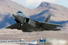 F-22“猛禽”战斗机