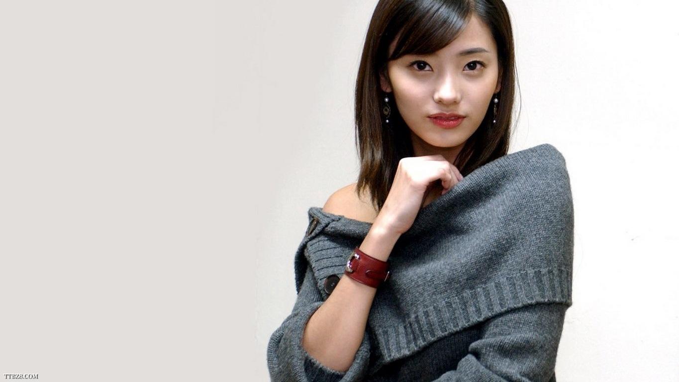  p>韩彩英(han chae young),原名金志英,1980年9月13日出生于韩国大邱