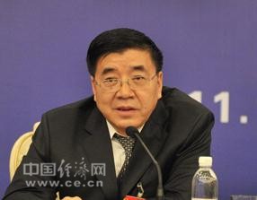  p>张明理,男,汉族,1955年1月生,河南新蔡人,1973年9月参加工作,1984