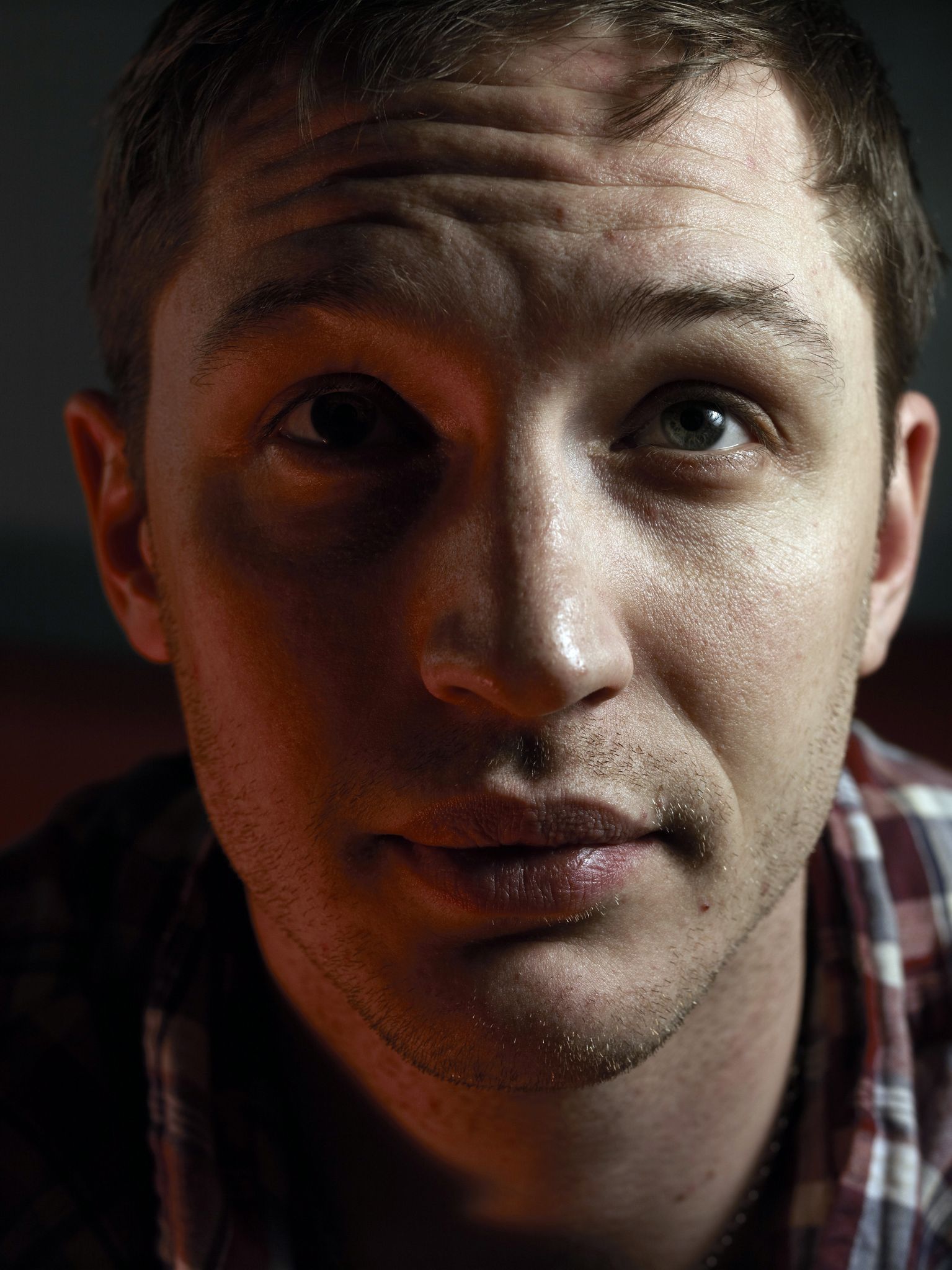  p>汤姆·哈迪(tom hardy),1977年9月15日出生于英国伦敦哈默史密斯