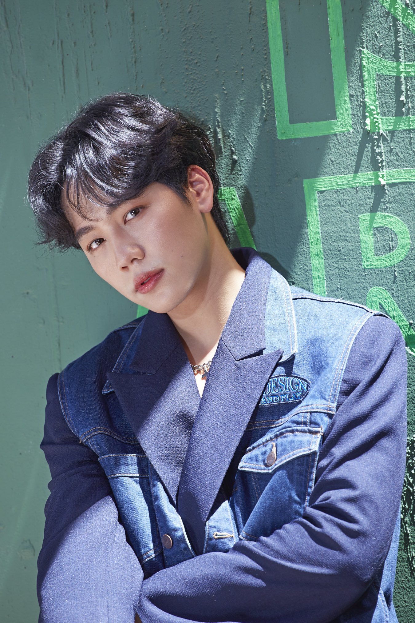 拉特·拉萨梅拉特(war),1994年6月23日出生于泰国孔敬府,泰国男演员