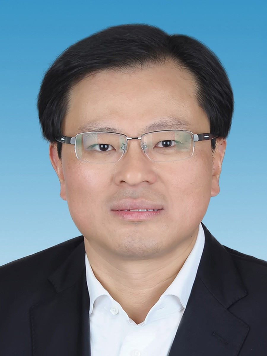  p>刘华东,男,汉族,安溪人,1977年9月出生,2001年8月入伍,2006年1月