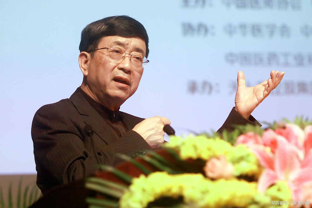 余秋雨很精辟的一句名言，道出了无数人看待生命的误区，告诫世人_百科TA说