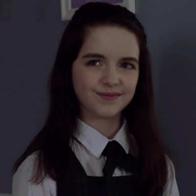 女,美国恐怖电影《 a target="_blank" href="/item/坏种/23530576"