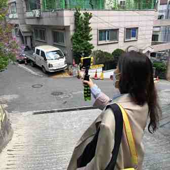 严智苑生活照