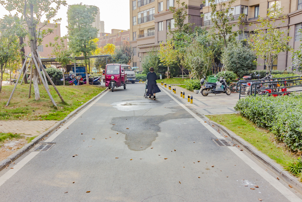  p>f绿岛艺墅位于武汉市黄陂盘龙城,由 a target="_blank" href="