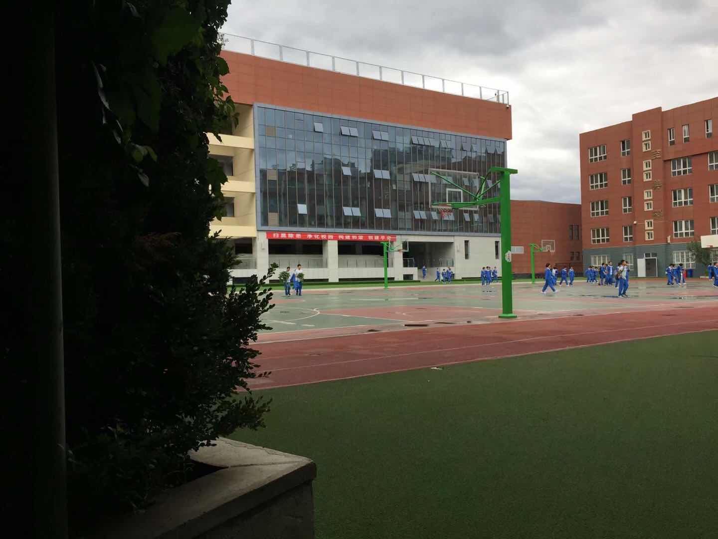 甘肃省天水市逸夫实验中学