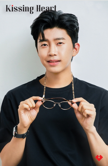  p>林英雄(         ),1991年6月16日出生于韩国京畿道抱川市,毕业于