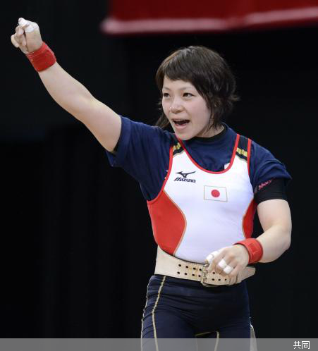  p>三宅宏美,女,日本女子举重运动员.毕业于东京法政大学体育系.