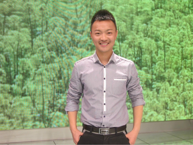  p>王牌,原名王维.1986年9月21日出生于四川省乐山市沐川县.