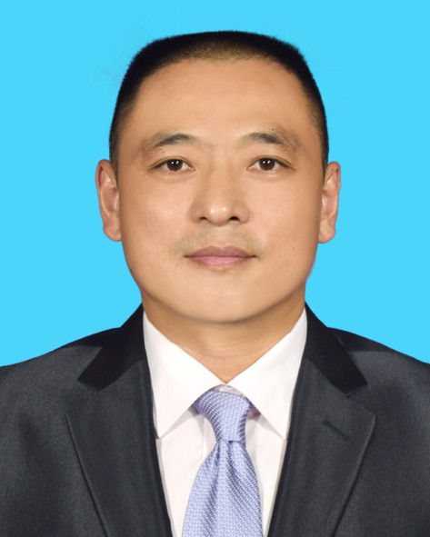  p>何干晶,男,汉族,1971年6月出生,江苏灌南人,1989年11月参加工作