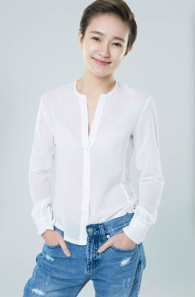  p>焦俊艳,1987年5月6日出生于安徽省马鞍山市,中国内地女演员,毕业于