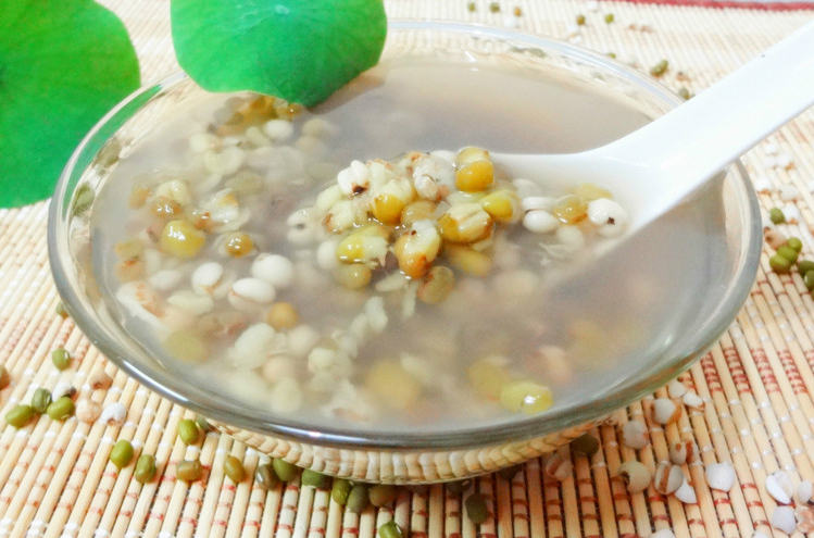 绿豆薏苡仁汤
