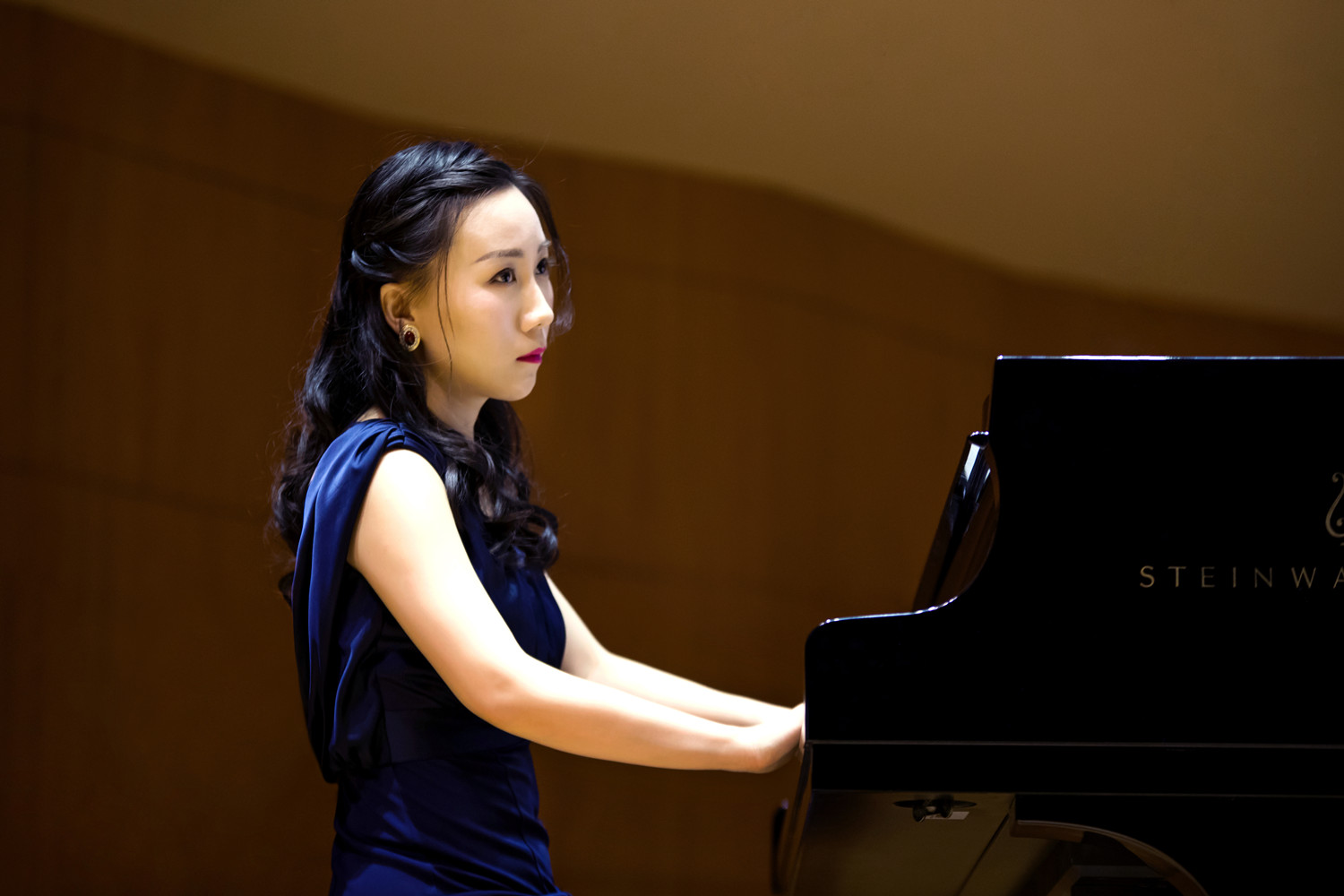  p data-id="gnbvl7f8h4">张倩,中国音乐家,钢琴演奏家,音乐制作人.