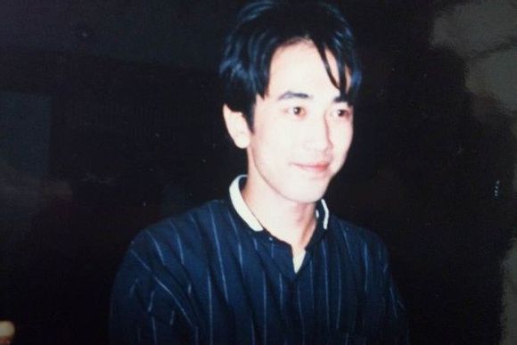  p>日本著名男性声优,舞台剧演员,歌手,宫城县仙台市出生,所属事务所