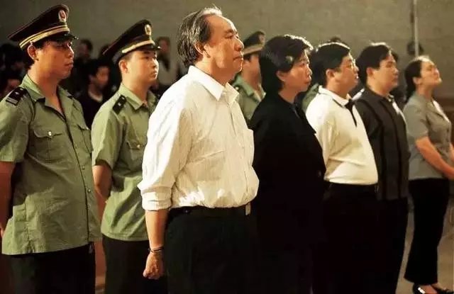 牟其中：一个时代的光芒_百科TA说