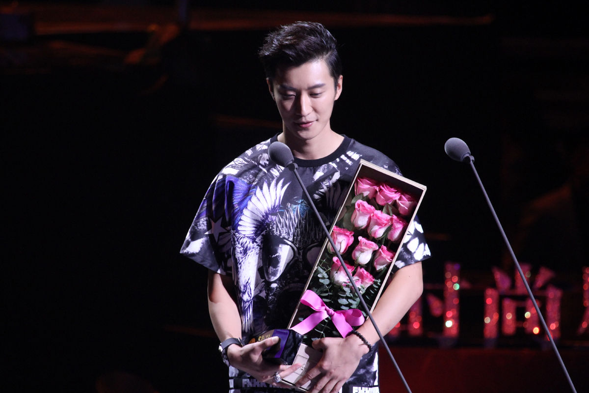  p>乔任梁 i>(1987年10月15日-2016年9月16日) /i>,出生于上海市,中国