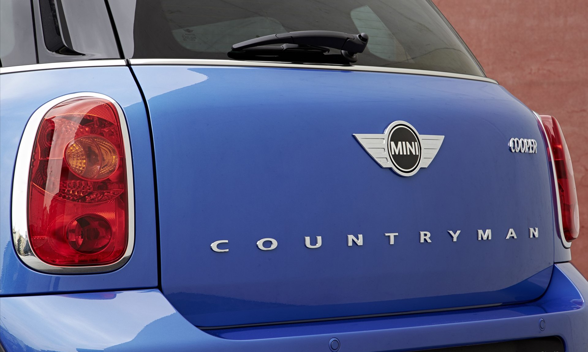 mini是由英国汽车公司推出后被 a target="_blank" href="/item/宝马